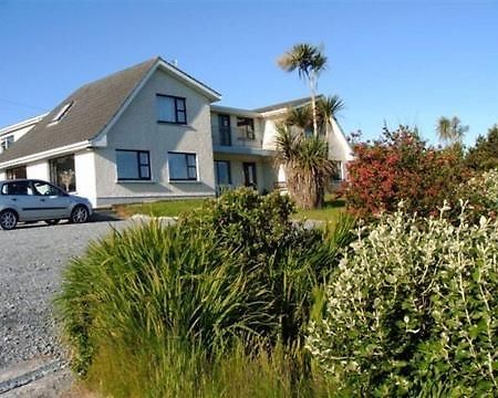 Cleggan Decourcey'S Hazelbrook Farmhouse B&B מראה חיצוני תמונה
