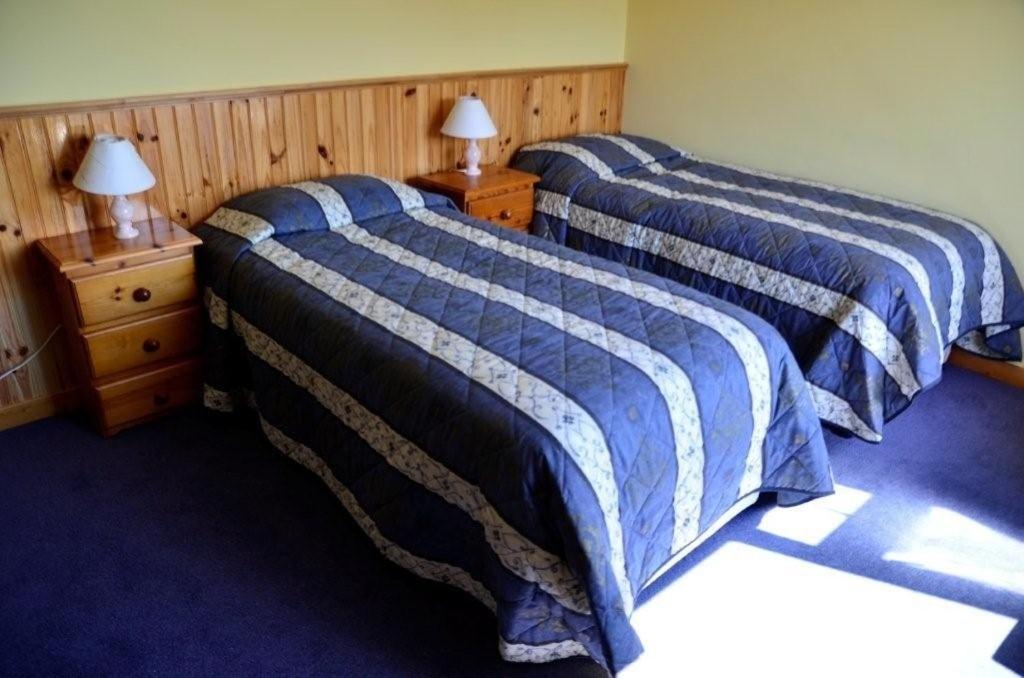 Cleggan Decourcey'S Hazelbrook Farmhouse B&B חדר תמונה